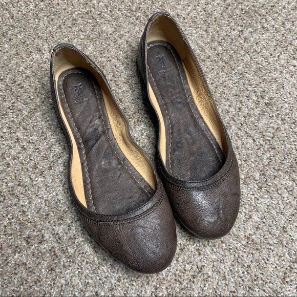 Frye Shoes - Frye Carson Women’s Brown Leather Ballet Flat